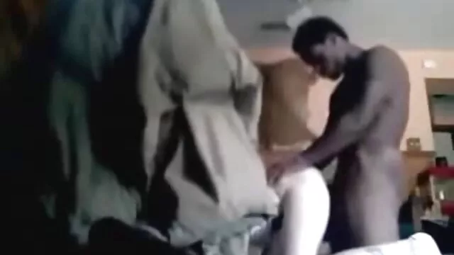 High definition :  Asiatisk udvekslingsstudent har en lykkekage til hang frat bro Porno film 