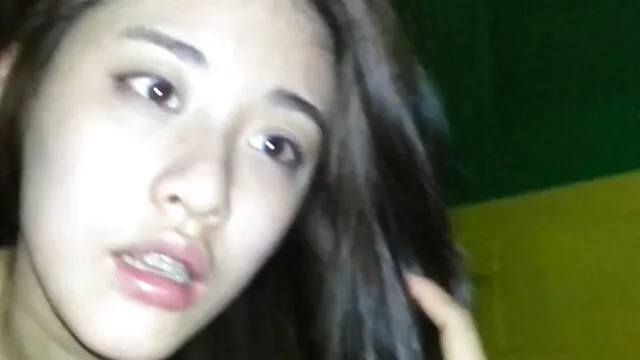 High definition :  Mackenzie Moss har et snedigt angreb og bliver kneppet for at have penge Porno film 