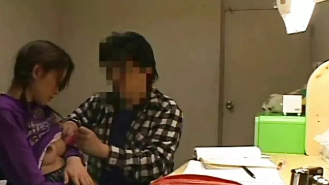 High definition :  Blond kvinde i stor størrelse, der rider på en fin pik Porno film 