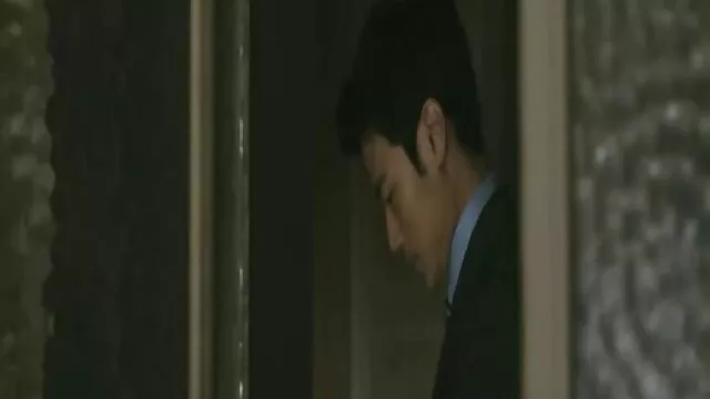 High definition :  Piger holder selskab med asiatiske smukke fyre klar til at kneppe dem Porno film 