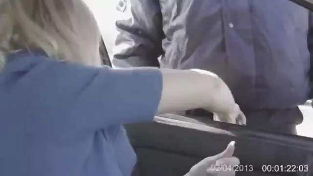 High definition :  Hot skolepige bliver kneppet af en fræk professor Porno film 