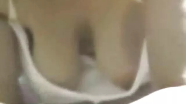 High definition :  Et par store røv damer deler enkelt pik Porno film 