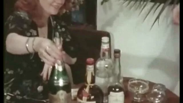 High definition :  Opsmurt porno-gudinde får en sexet behandling i massagesalonen Porno film 
