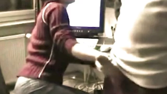 High definition :  Efter bruseren bliver smukke nymfe analyseret af sin kæreste Porno film 