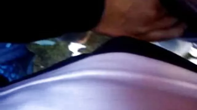 High definition :  Slutty Latina sexpot forfører bodyguard til forbudte affærer Porno film 
