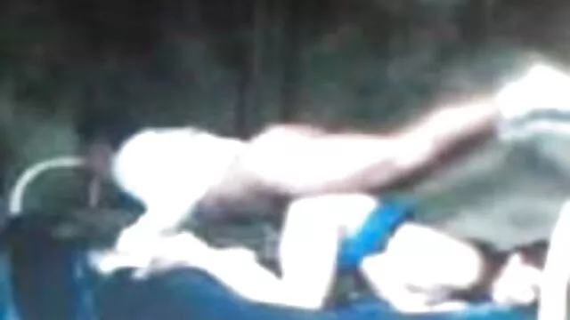 High definition :  Mandens kammerat har kneppet sin steddatter, og han gør det samme Porno film 