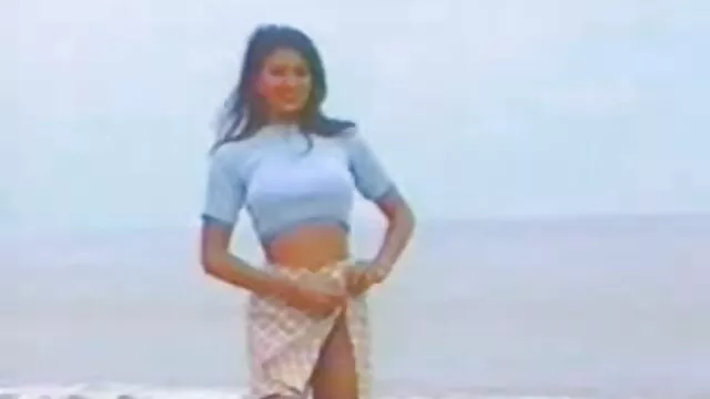 High definition :  Beskidt bedstemor elsker at kneppe ivrige unge drenge med store pikke Porno film 