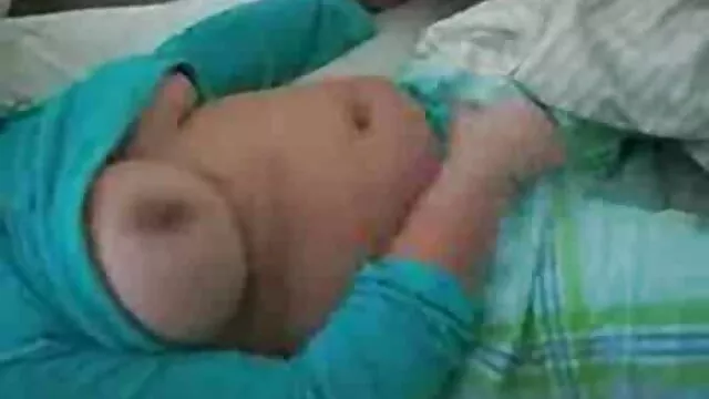 High definition :  Mand vil smage teenagers busk med sin hårde fuckstick Porno film 