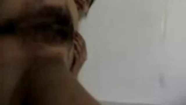 High definition :  Efter træning giver materialistisk pornostjerne blowjob til træneren Porno film 