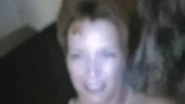 High definition :  Utrolig lyst blondine tager massiv sort monster pik Porno film 