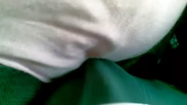 High definition :  Blonde barmfagre teenager ansigtsbehandling af brors bedste ven Porno film 