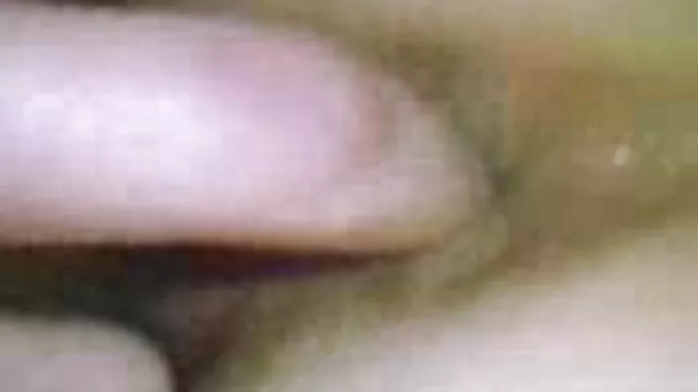 High definition :  Smukke piger elsker at kneppe i en lidenskabelig lesbisk trekant Porno film 