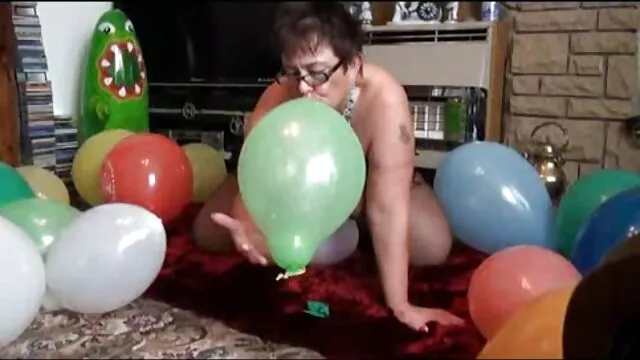 High definition :  To store tøser hygger sig i hed trekant Porno film 